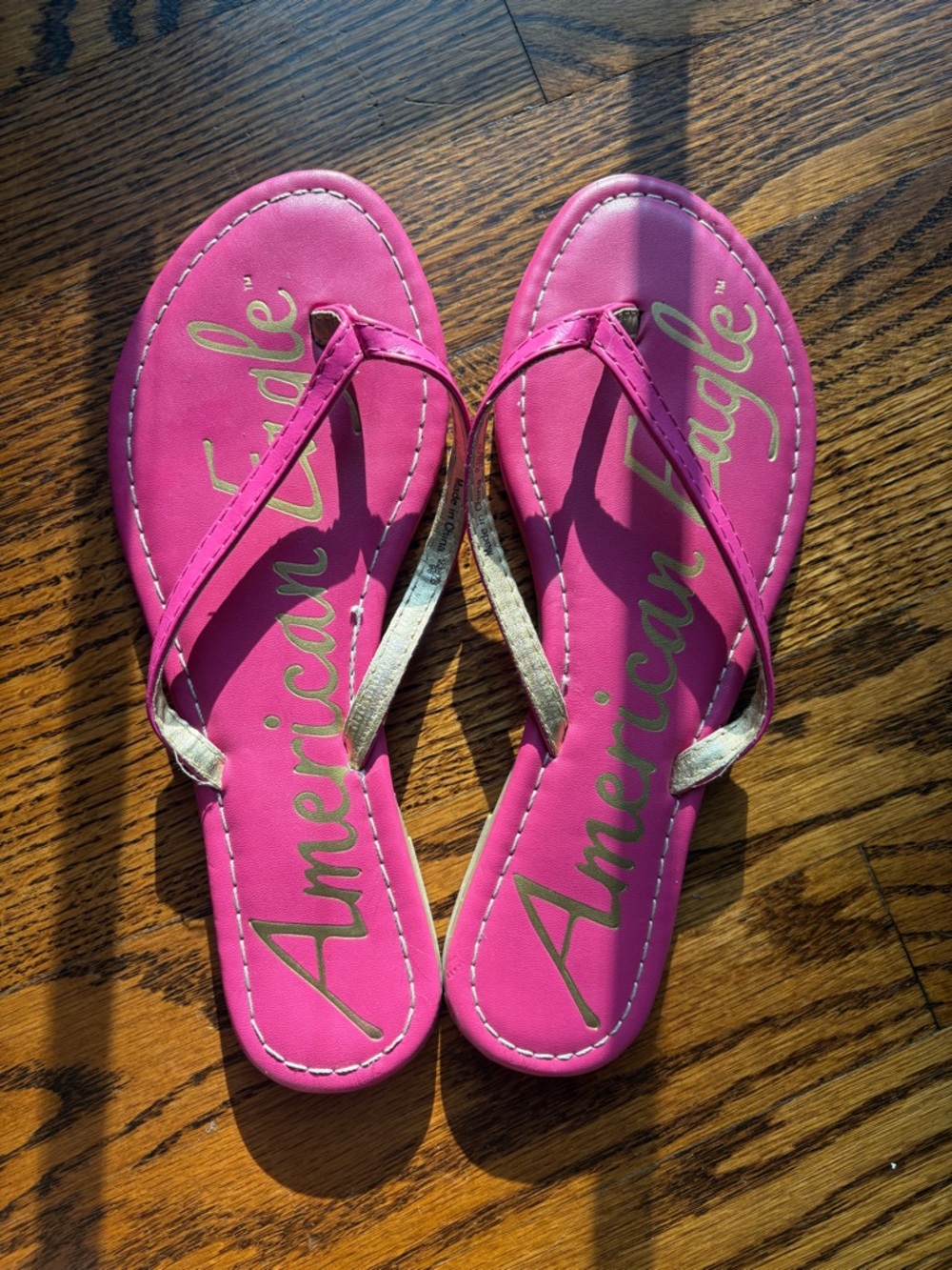 American Eagle Vintage Y2K Pink Flip Flops Women’s size 7